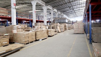 美格利生家具-倉庫車(chē)間